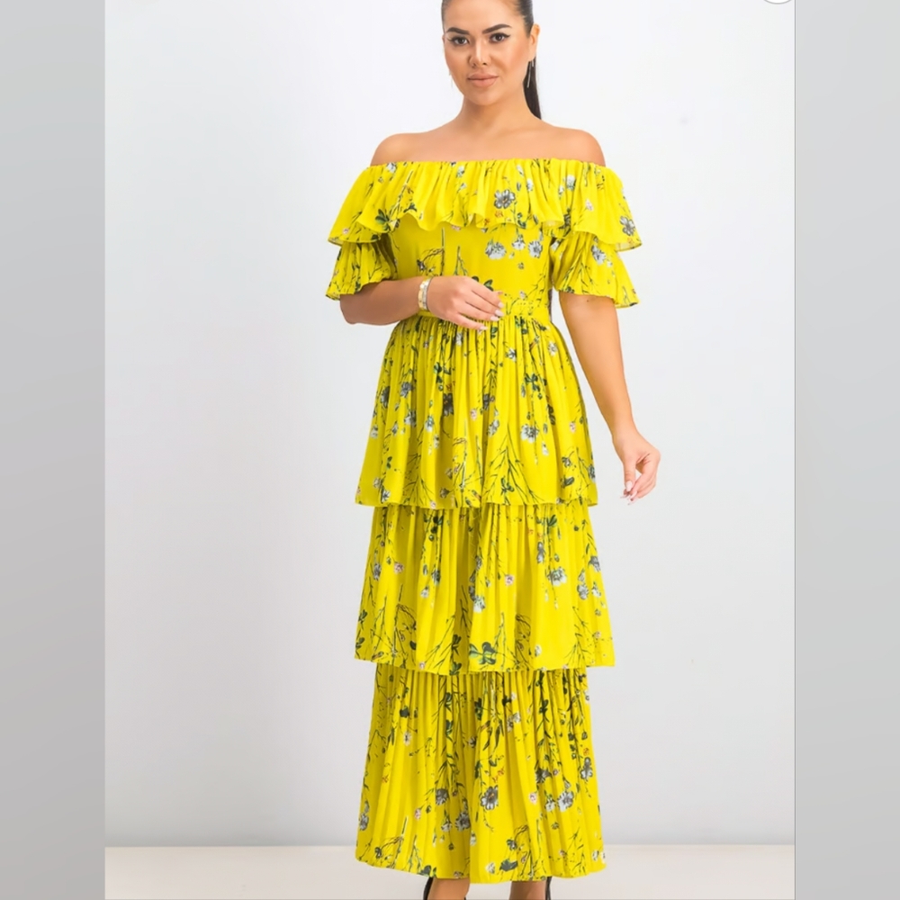 Aqua vimmy tiered floral maxi dress size S